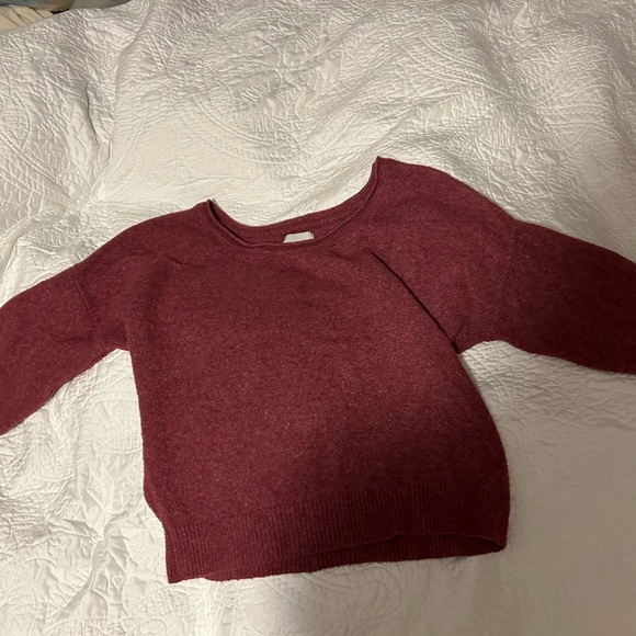 Abercrombie and Fitch off the shoulder slouchy pink sweater - Picture 1 of 3